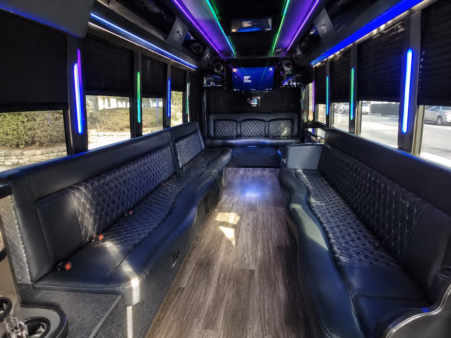 camarillo 15 passenger party bus interior