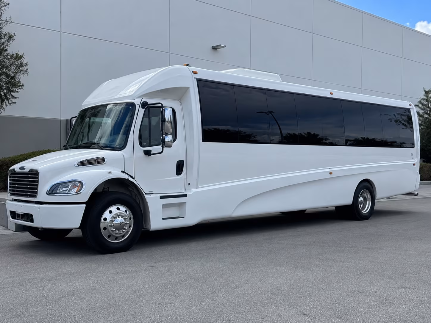 camarillo holiday party bus rental