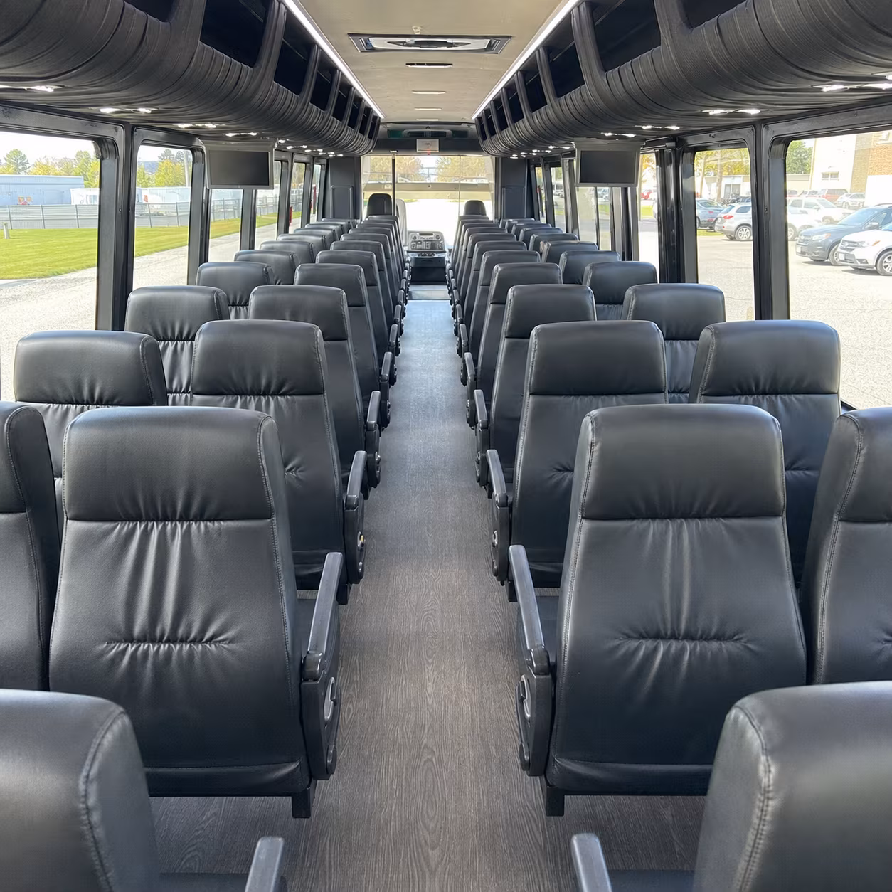 can i book a one way a round trip or a multi day package for a bus rental in camarillo