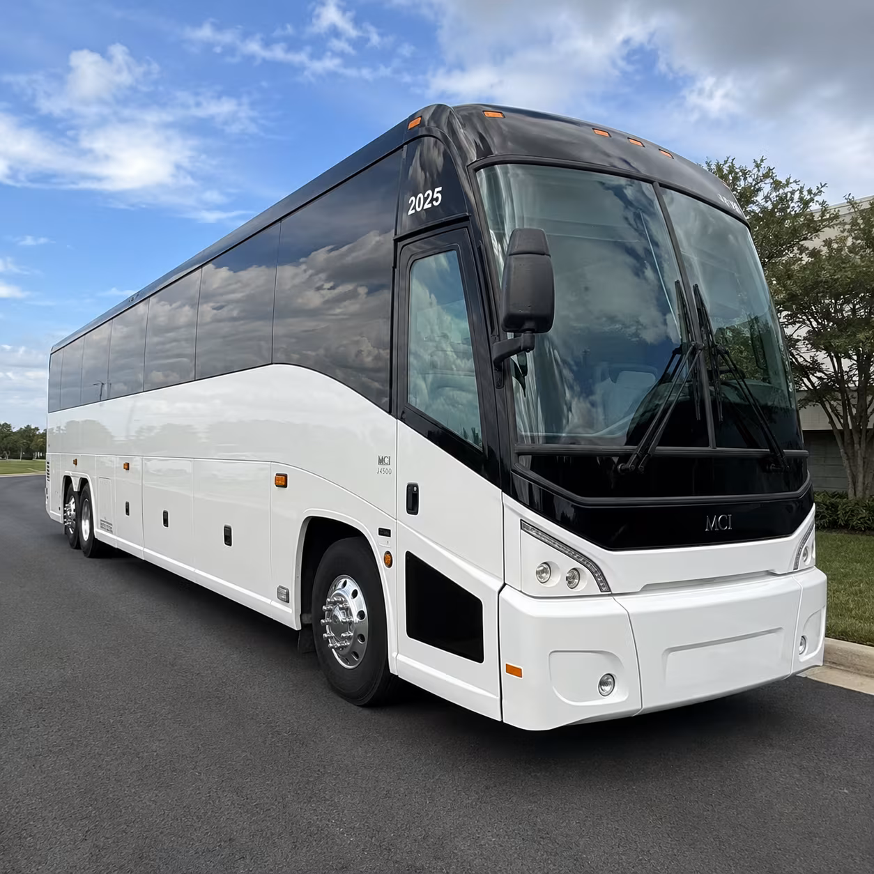 charter buses for corporate events at ventura county venues