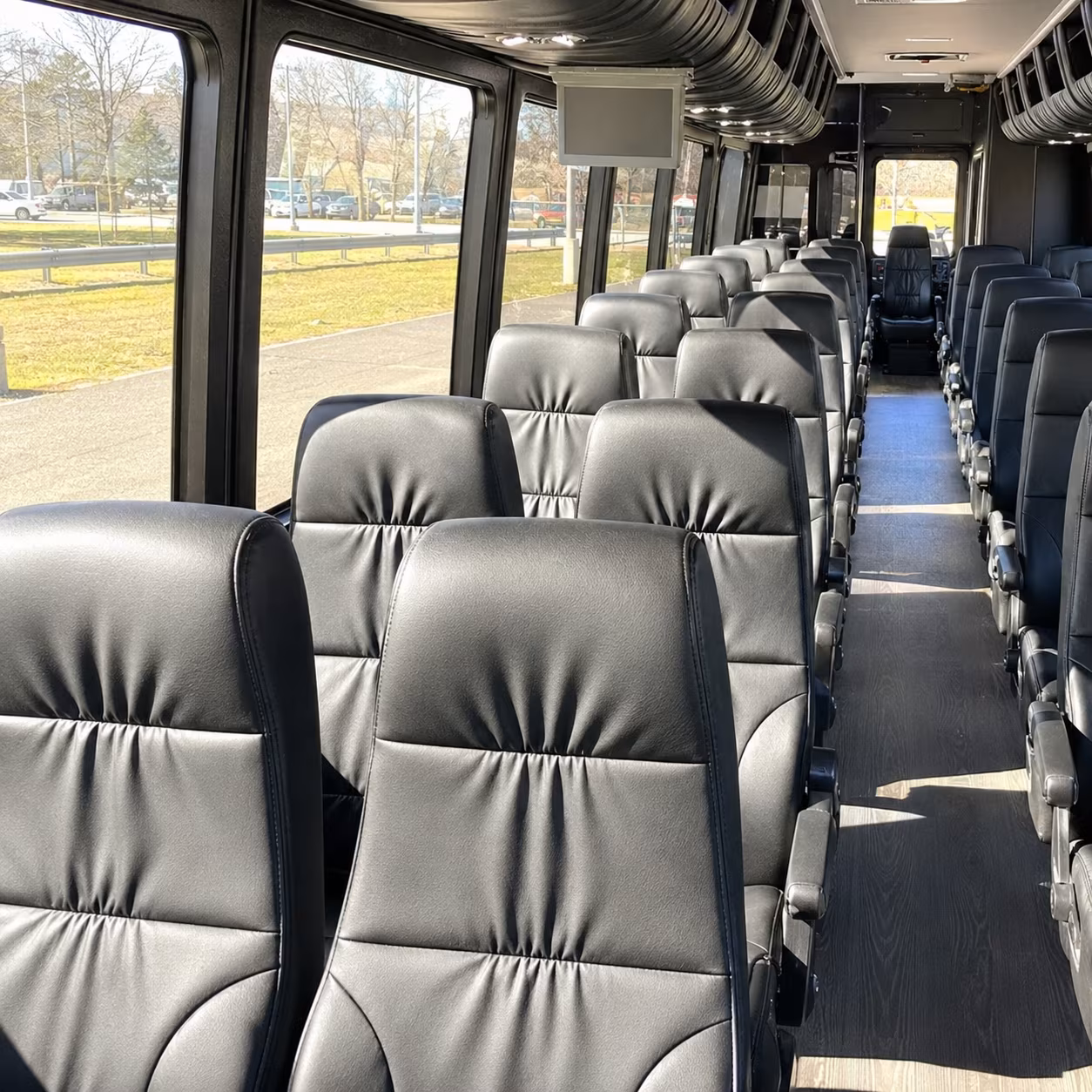 do extra stops add to the cost of a bus rental in camarillo