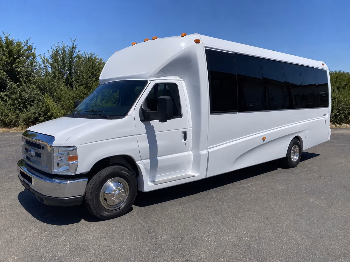 party buses and charter buses to dodger stadium and sofi stadium games
