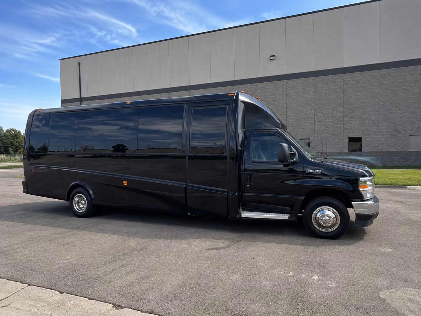 shuttle buses to the santa barbara bowl and central coast shows