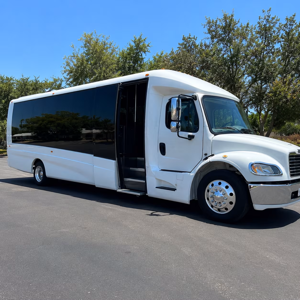 wedding guest shuttle buses in camarillo and ventura county